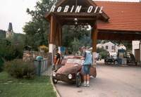 Tankujeme jako loni v Romberku u Robinova oleje.
